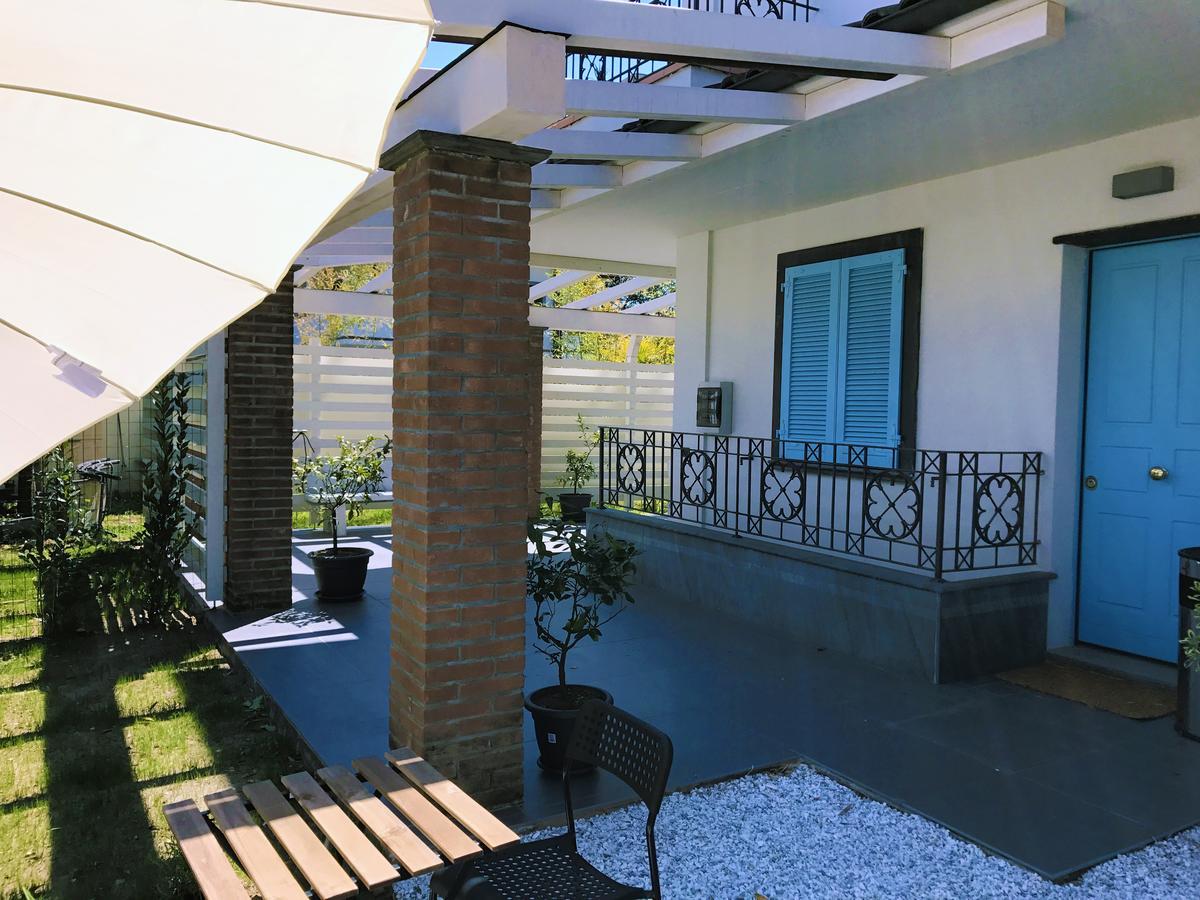 Cytrus Rooms Marina di Massa Kültér fotó